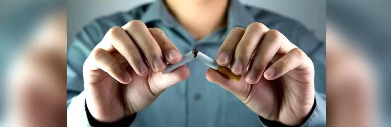Sigara içen hastada diş implantı tedavisinin planlanmasını anlatan görsel